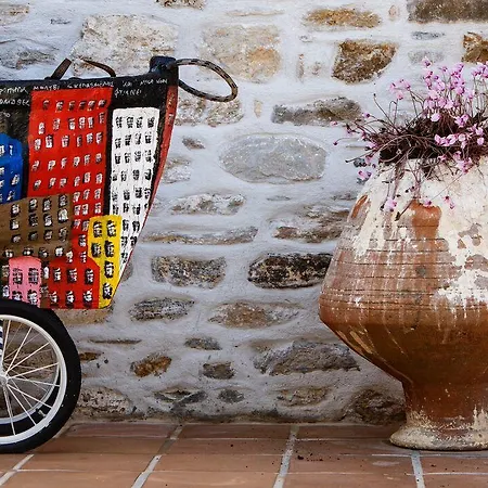 فندق مبيت وإفطار Kalderimi 4*