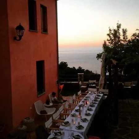 Alojamento de Acomodação e Pequeno-almoço Kalderimi 4*